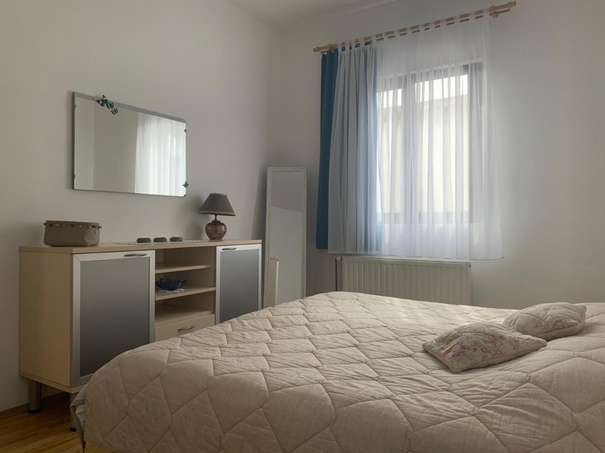 Apartmani Spomenka Seline ภายนอก รูปภาพ